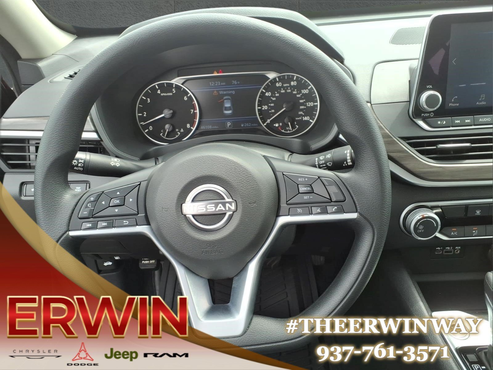 Used 2025 Nissan Altima 2.5 SV FWD image 17