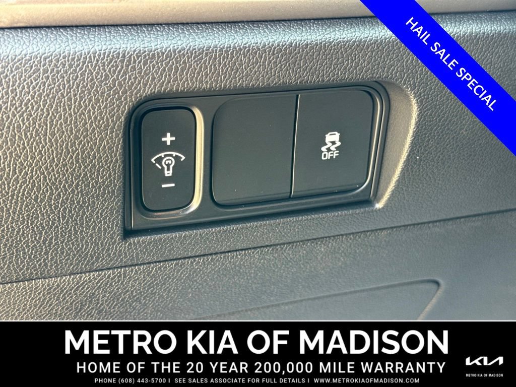 Used 2025 Kia Sorento S AWD/4WD image 12