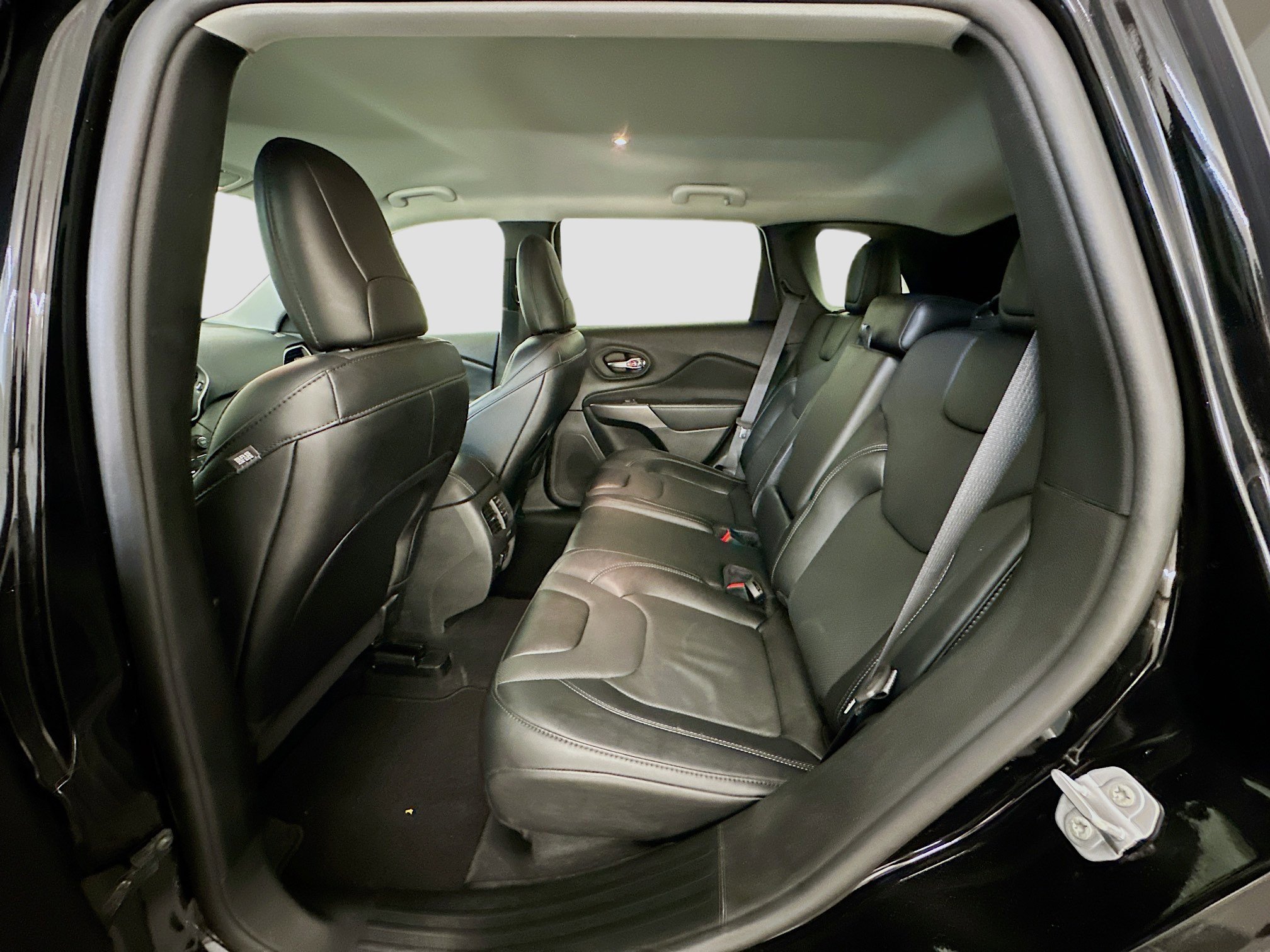 Used 2022 Jeep Cherokee Latitude Lux image 28