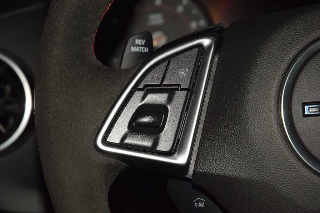 Used 2018 Chevrolet Camaro ZL1 RWD image 45
