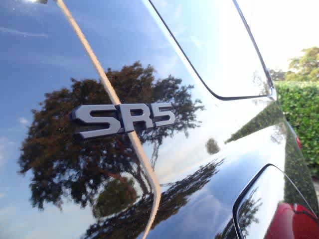 Used 2025 Toyota 4Runner SR5 AWD/4WD image 12