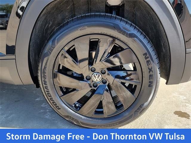 New 2026 Volkswagen Atlas Cross Sport SE image 27