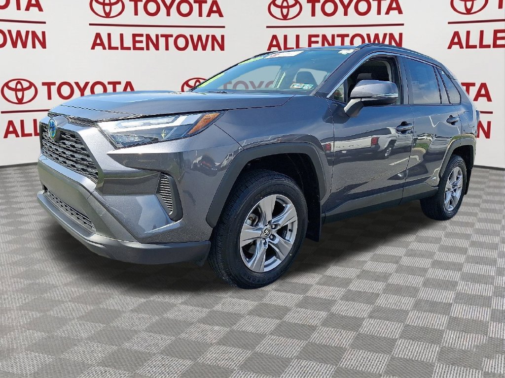 Used 2024 Toyota RAV4 XLE w/ Convenience Package AWD/4WD image 3