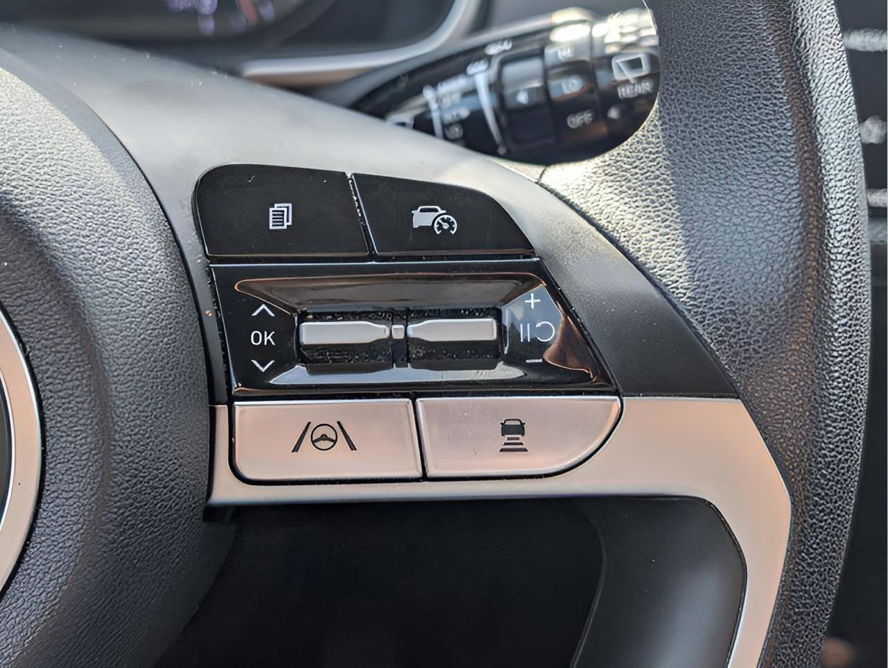 Used 2023 Hyundai Tucson SEL image 25