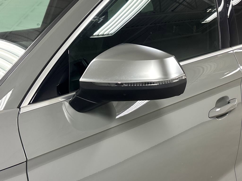 Used 2020 Audi SQ5 Premium Plus w/ Premium Plus Package image 11