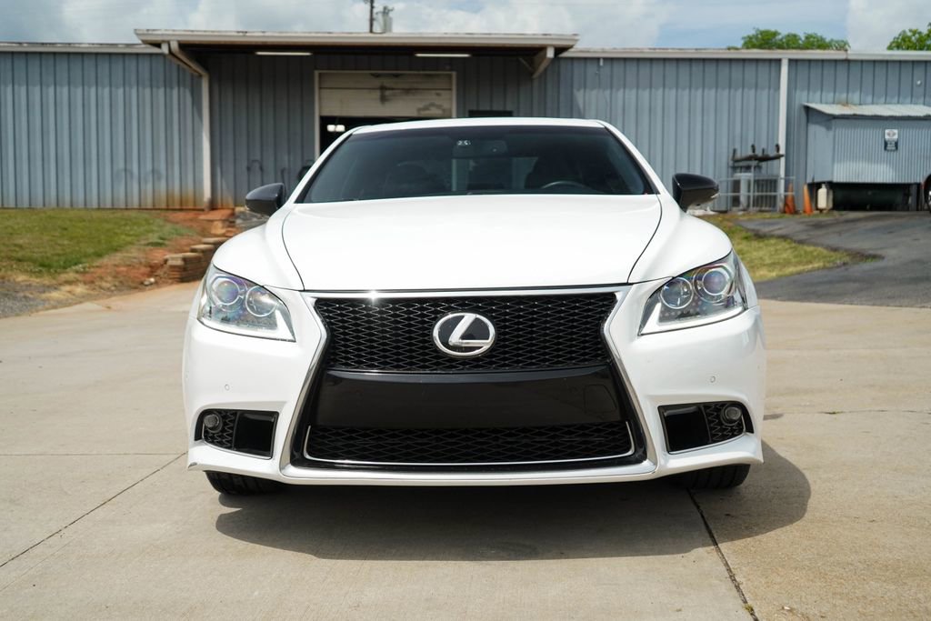 Used 2015 Lexus LS 460 RWD image 16