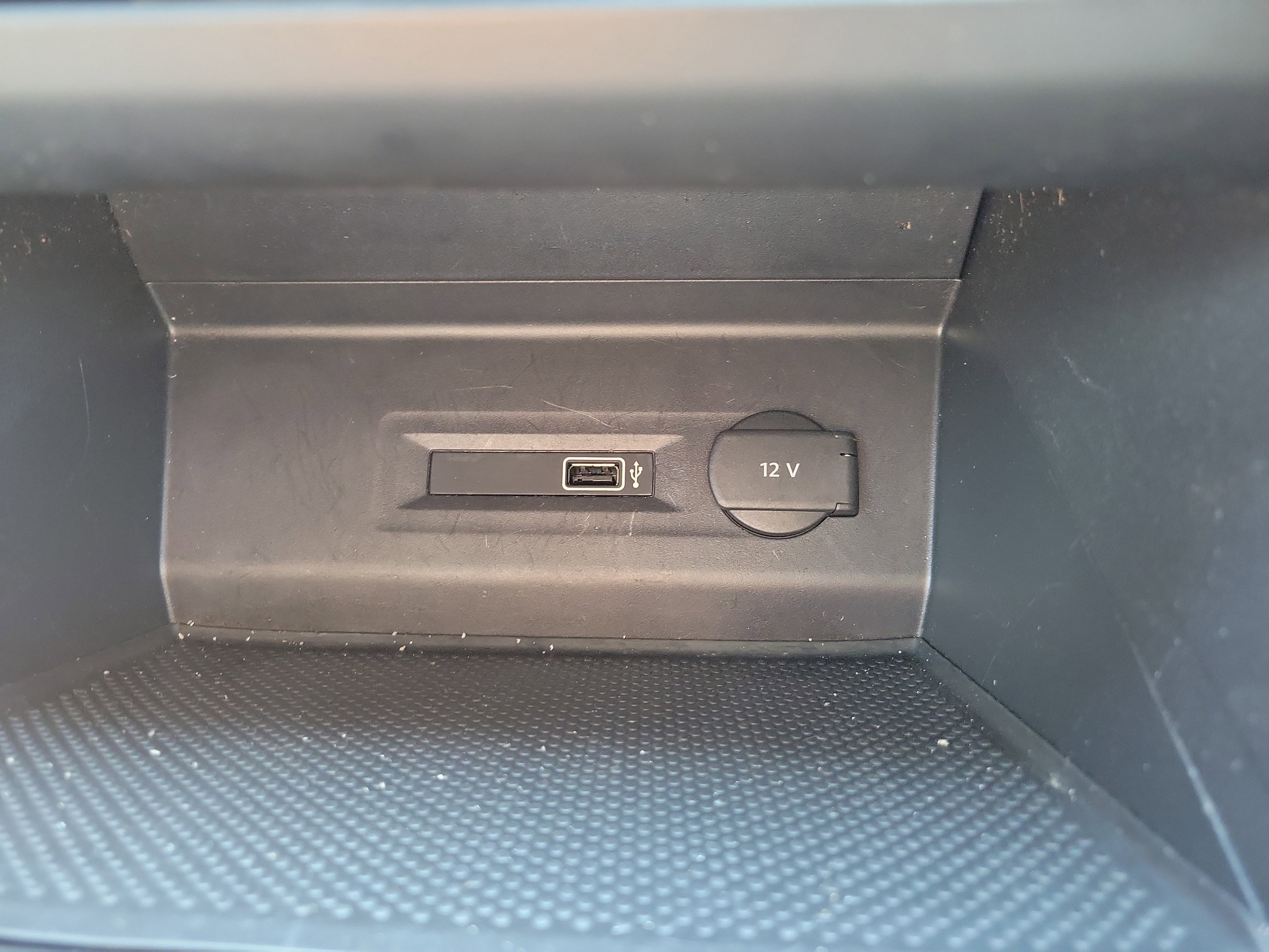 Used 2018 Volkswagen Atlas S image 33