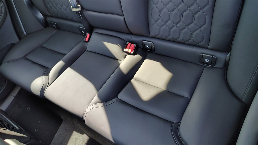 New 2026 Volvo XC60 B5 Plus w/ Climate Package image 31