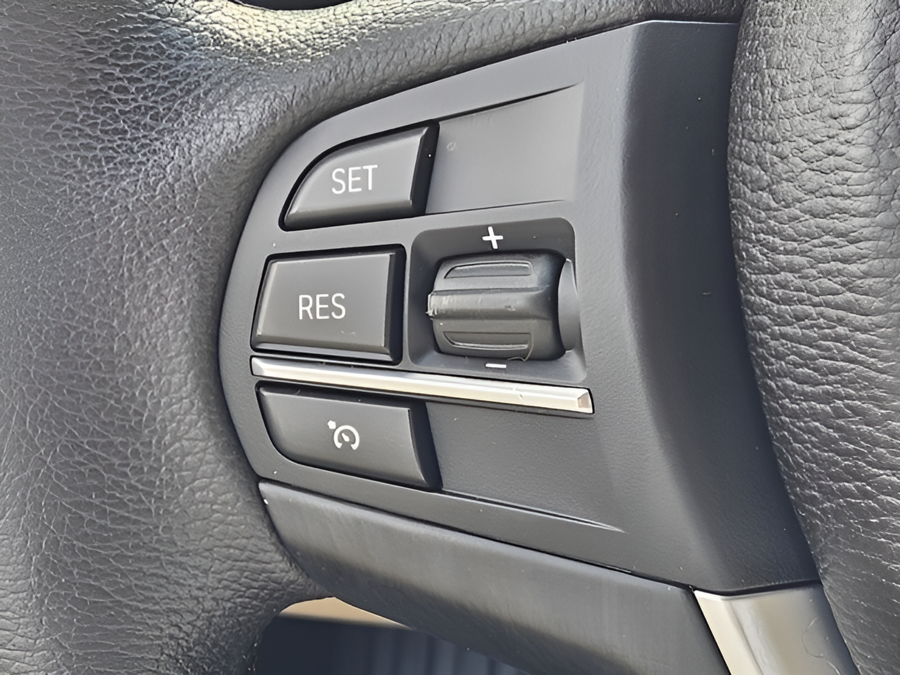 Used 2017 BMW X3 sDrive28i RWD image 22