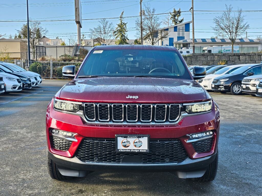 New 2025 Jeep Grand Cherokee Limited image 3