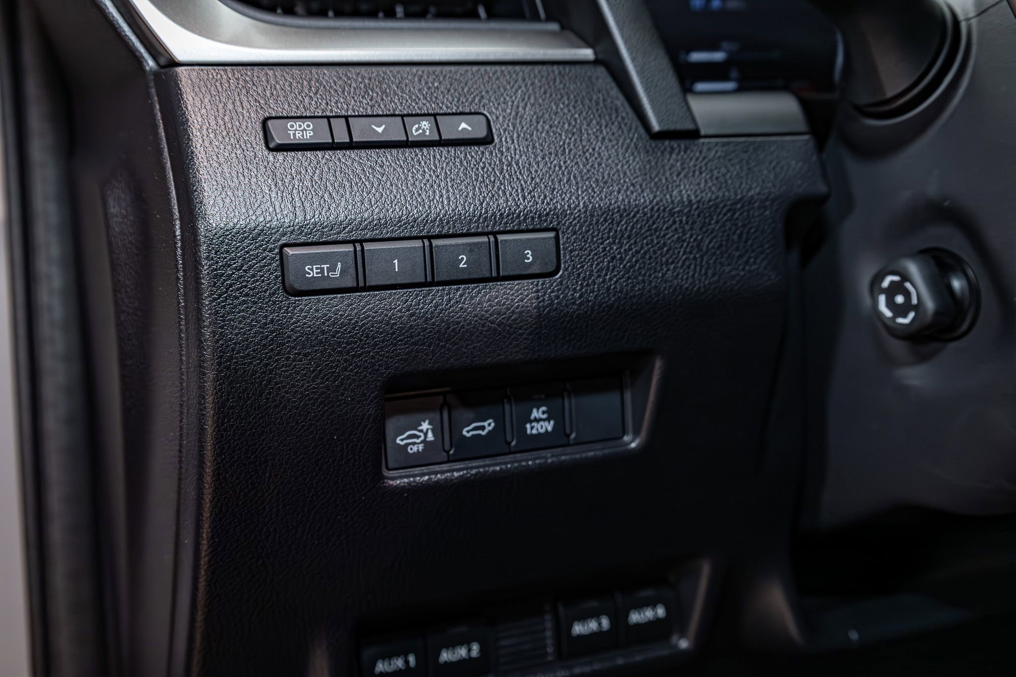 Used 2025 Lexus GX 550 550 Overtrail image 17