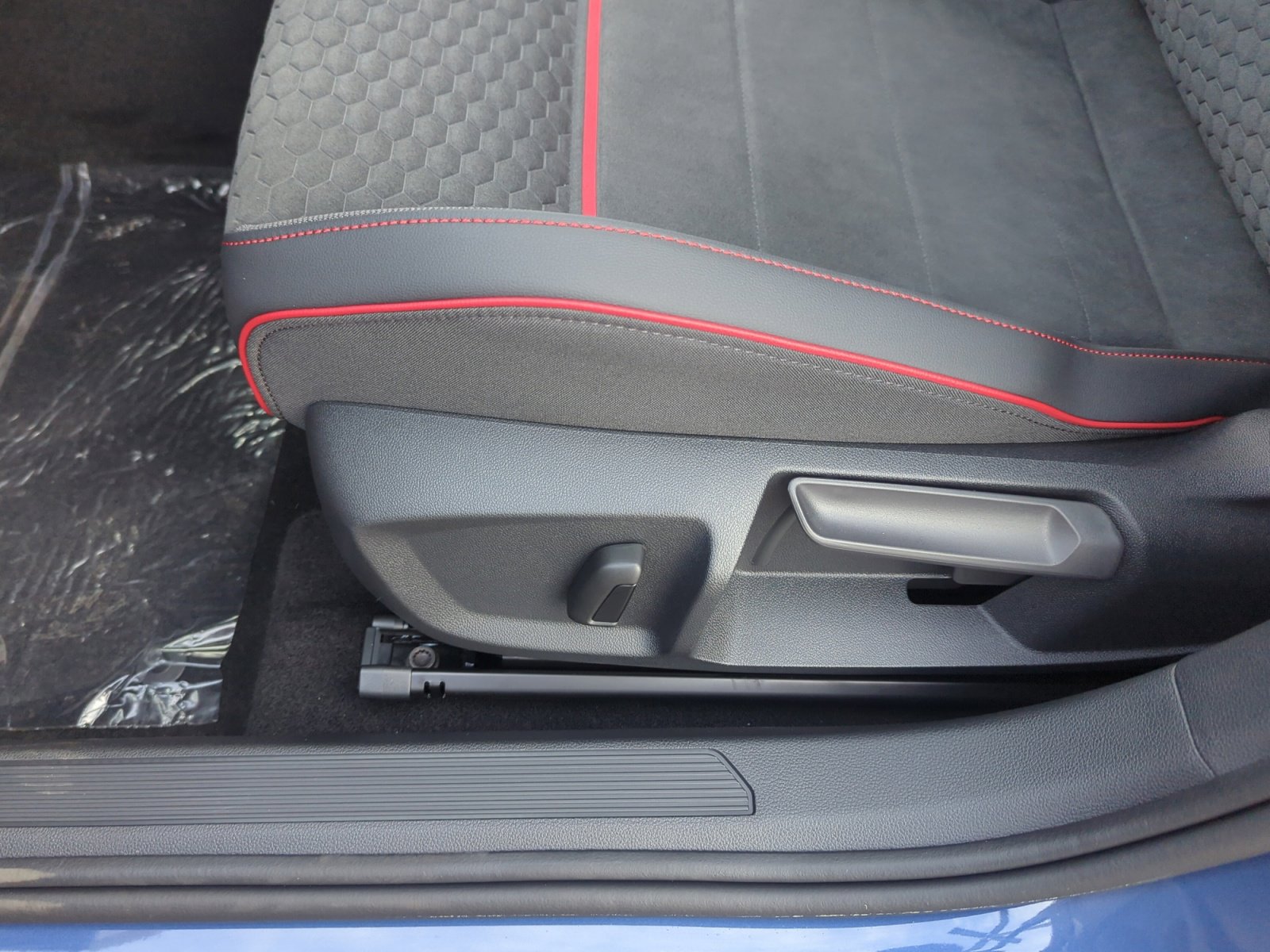 New 2026 Volkswagen Golf SE image 14