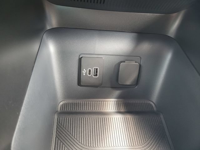 Used 2026 Ford Explorer Active RWD image 24