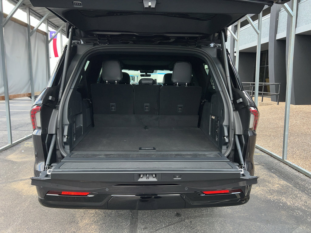 New 2025 Lincoln Navigator L Reserve w/ Jet Appearance Package image 17