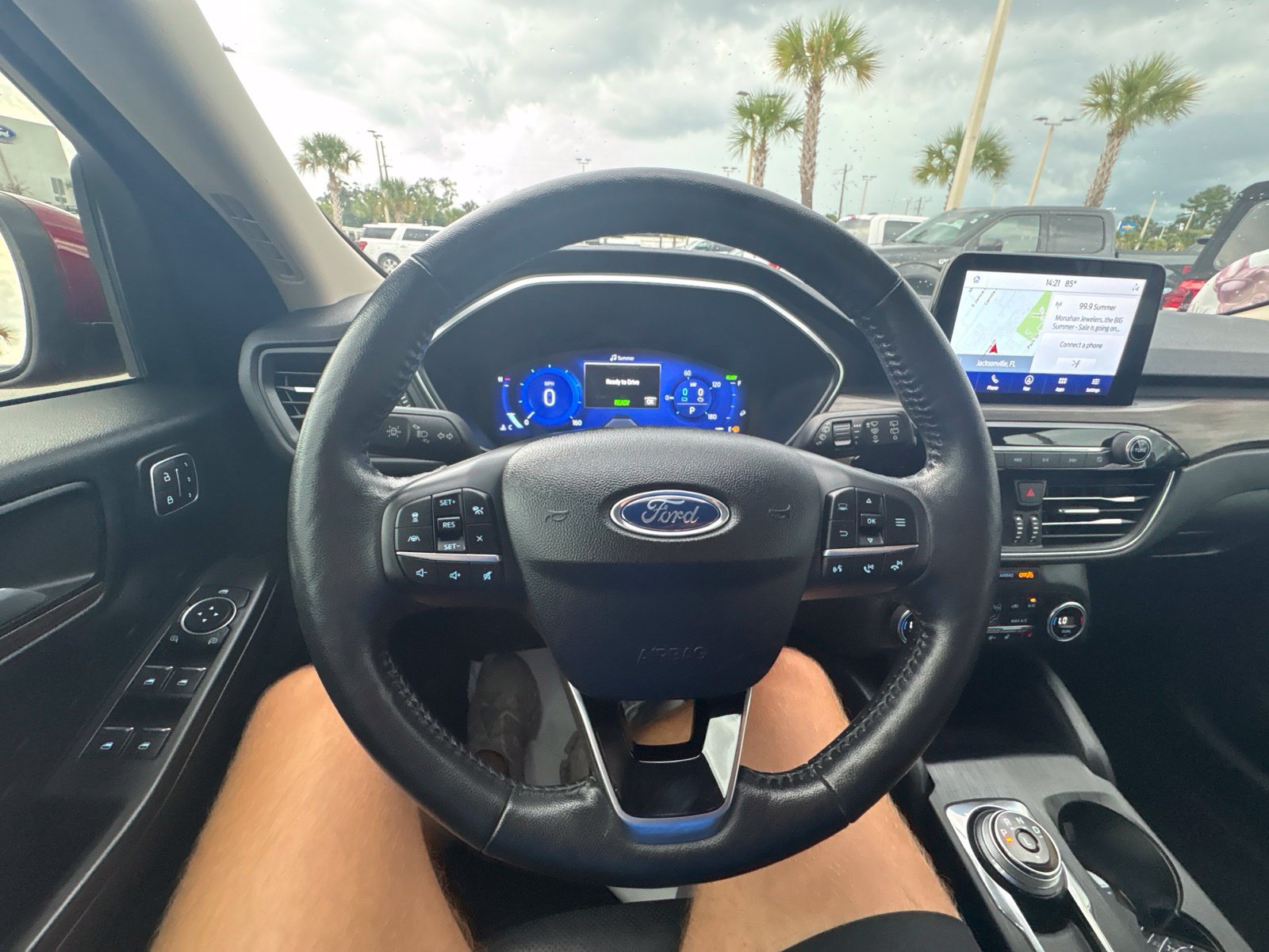 Used 2020 Ford Escape Titanium FWD image 25