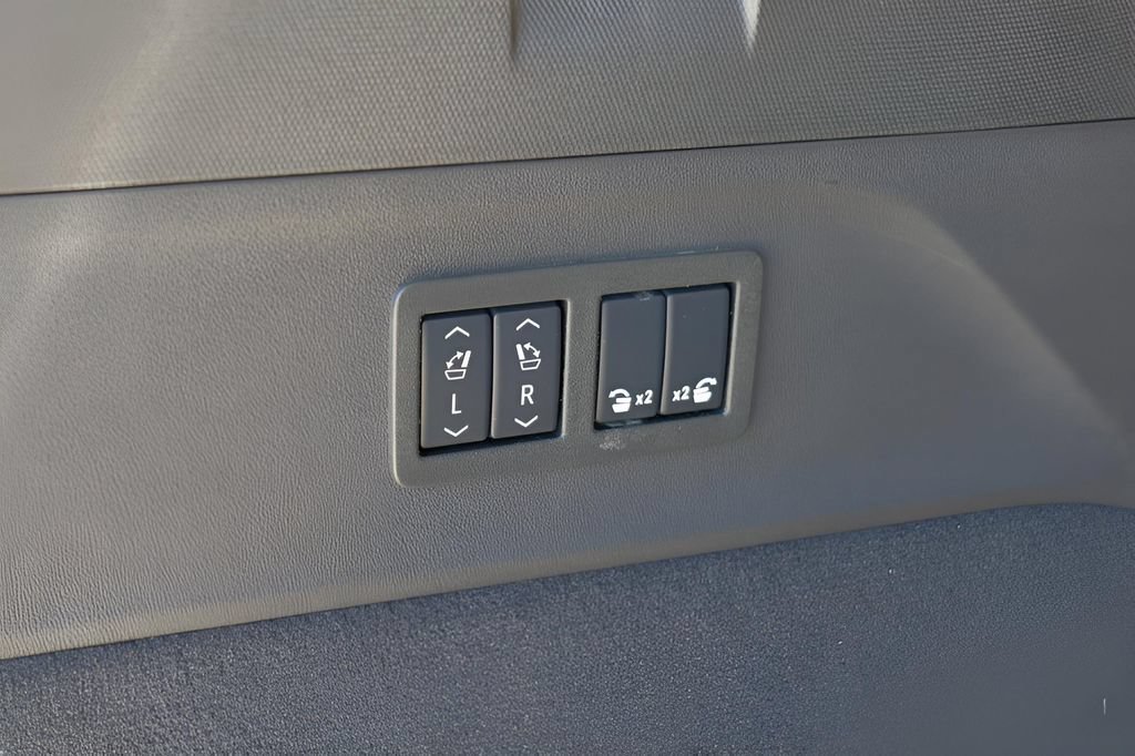 New 2025 Cadillac Escalade IQ Sport 2 AWD/4WD image 30
