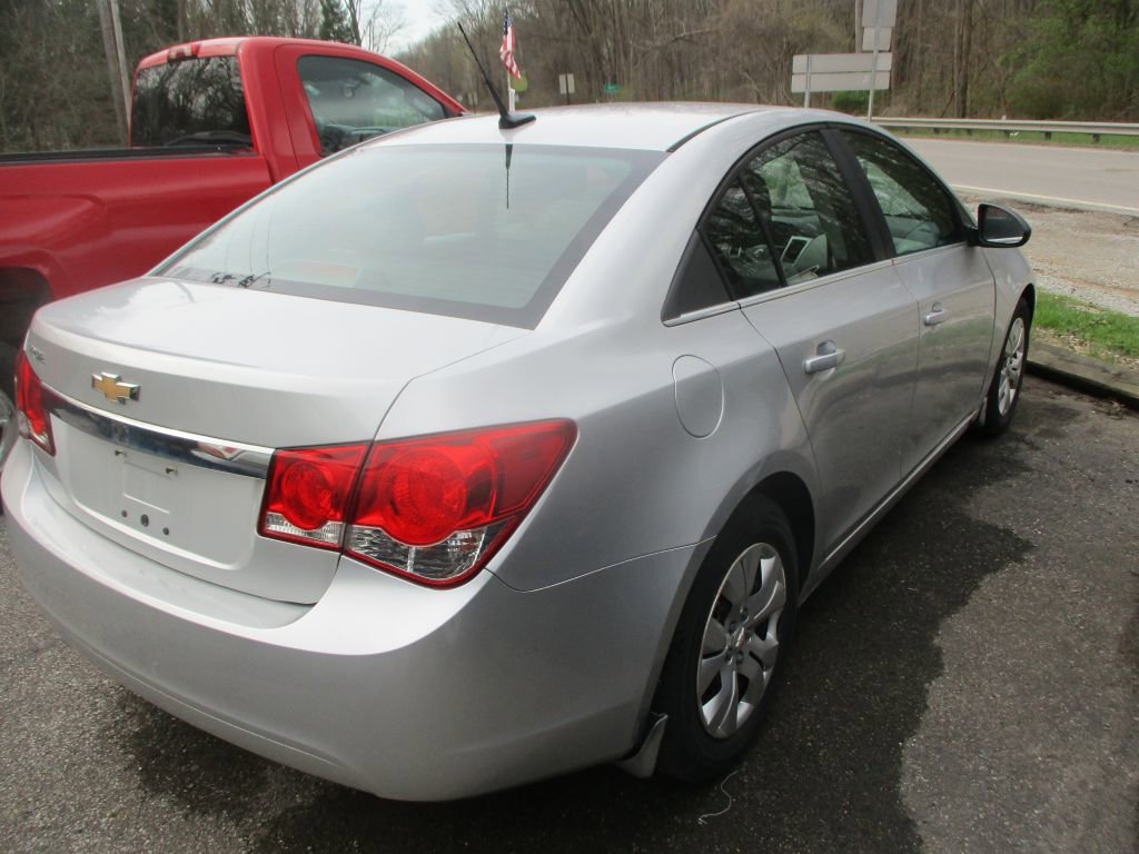 Used 2012 Chevrolet Cruze LS w/ Connectivity Package FWD image 7