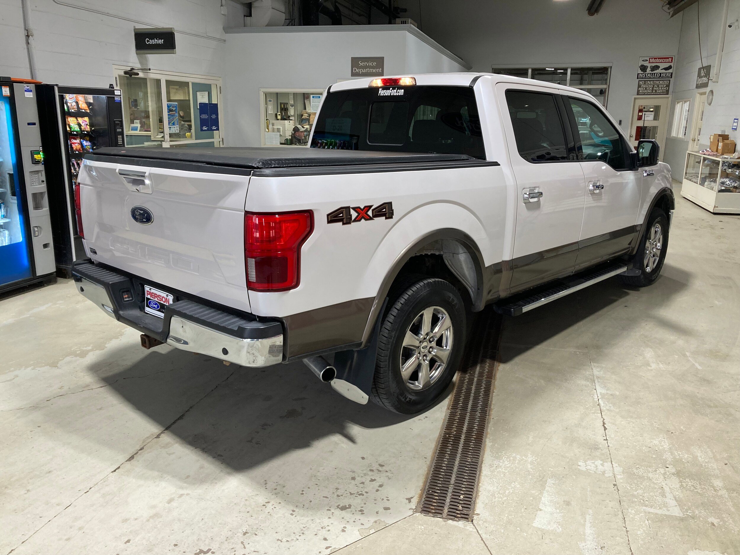Used 2019 Ford F150 Lariat AWD/4WD image 34