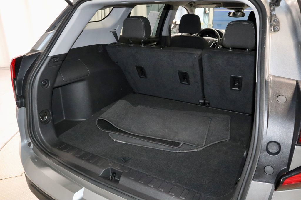 Used 2024 GMC Terrain SLE FWD image 14