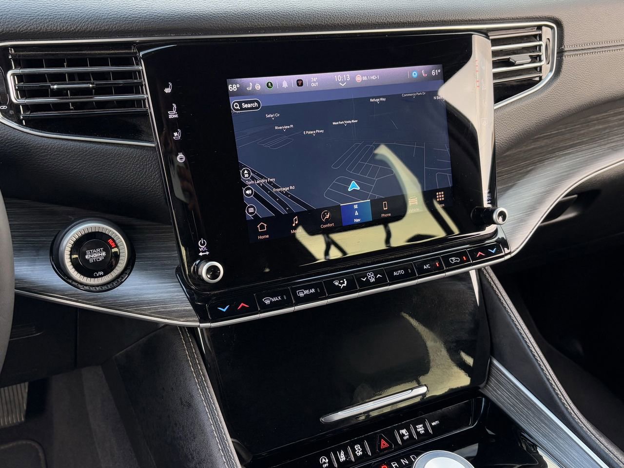 Used 2024 Jeep Wagoneer L Series II image 20