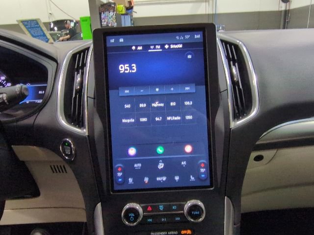 Used 2023 Ford Edge Titanium AWD/4WD image 8