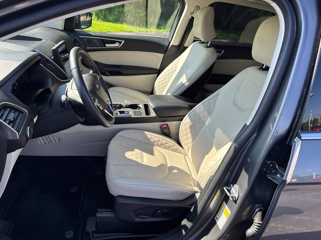 Used 2024 Ford Edge Titanium AWD/4WD image 19