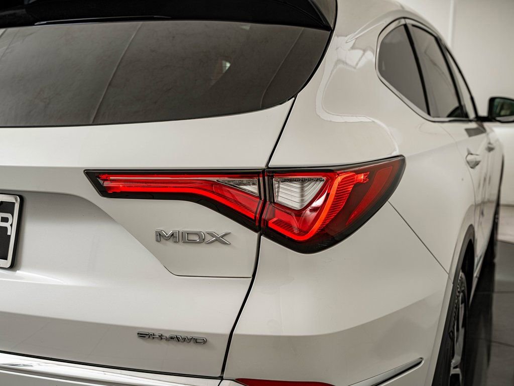 Certified 2023 Acura MDX SH-AWD w/ Technology Package image 9