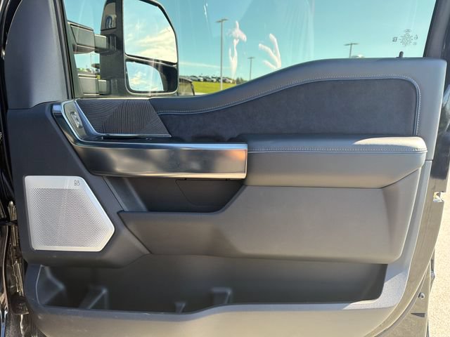 Used 2025 Ford F350 Platinum AWD/4WD image 36