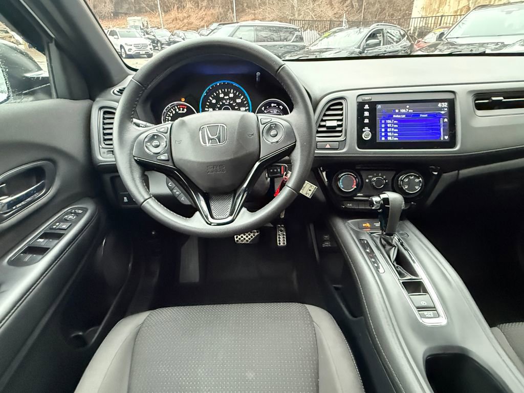 Used 2022 Honda HR-V Sport image 12
