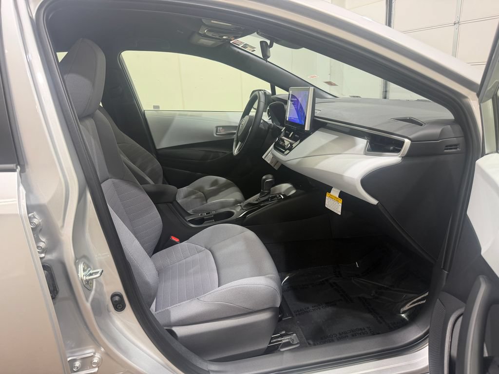 New 2026 Toyota Corolla SE w/ SE Premium Package FWD image 23