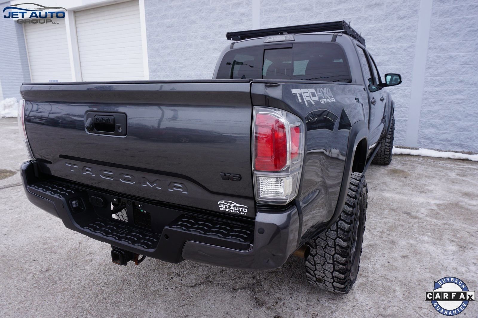 Used 2021 Toyota Tacoma TRD Off-Road w/ Technology Package image 11