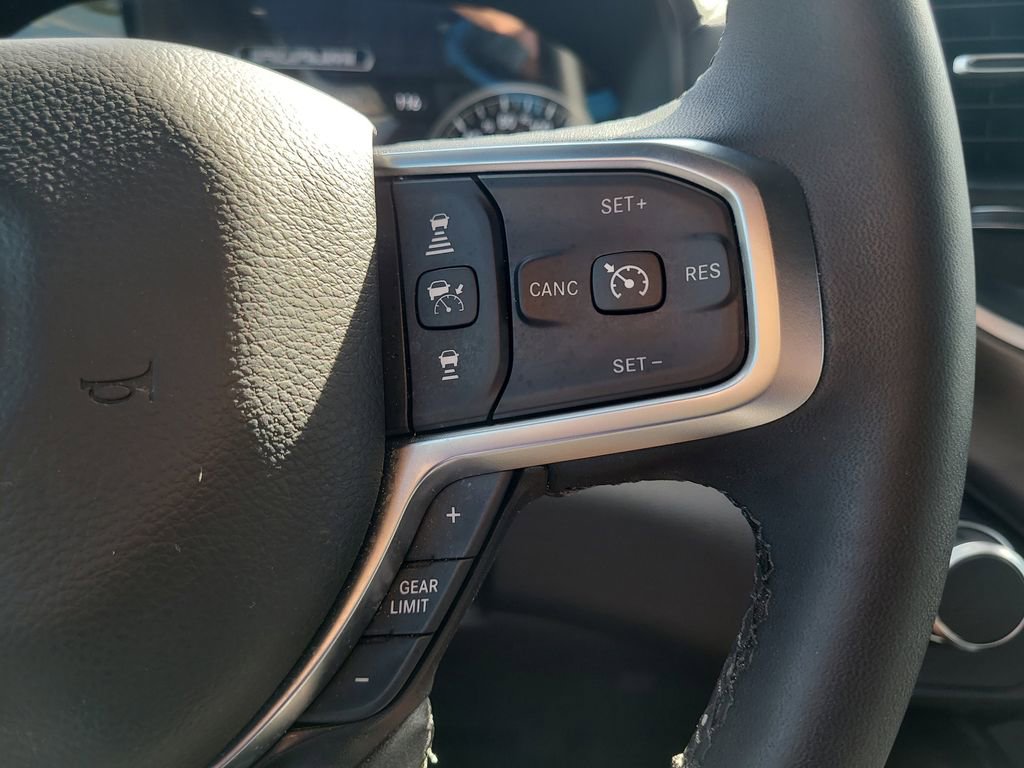 Used 2025 RAM 1500 Big Horn RWD image 33