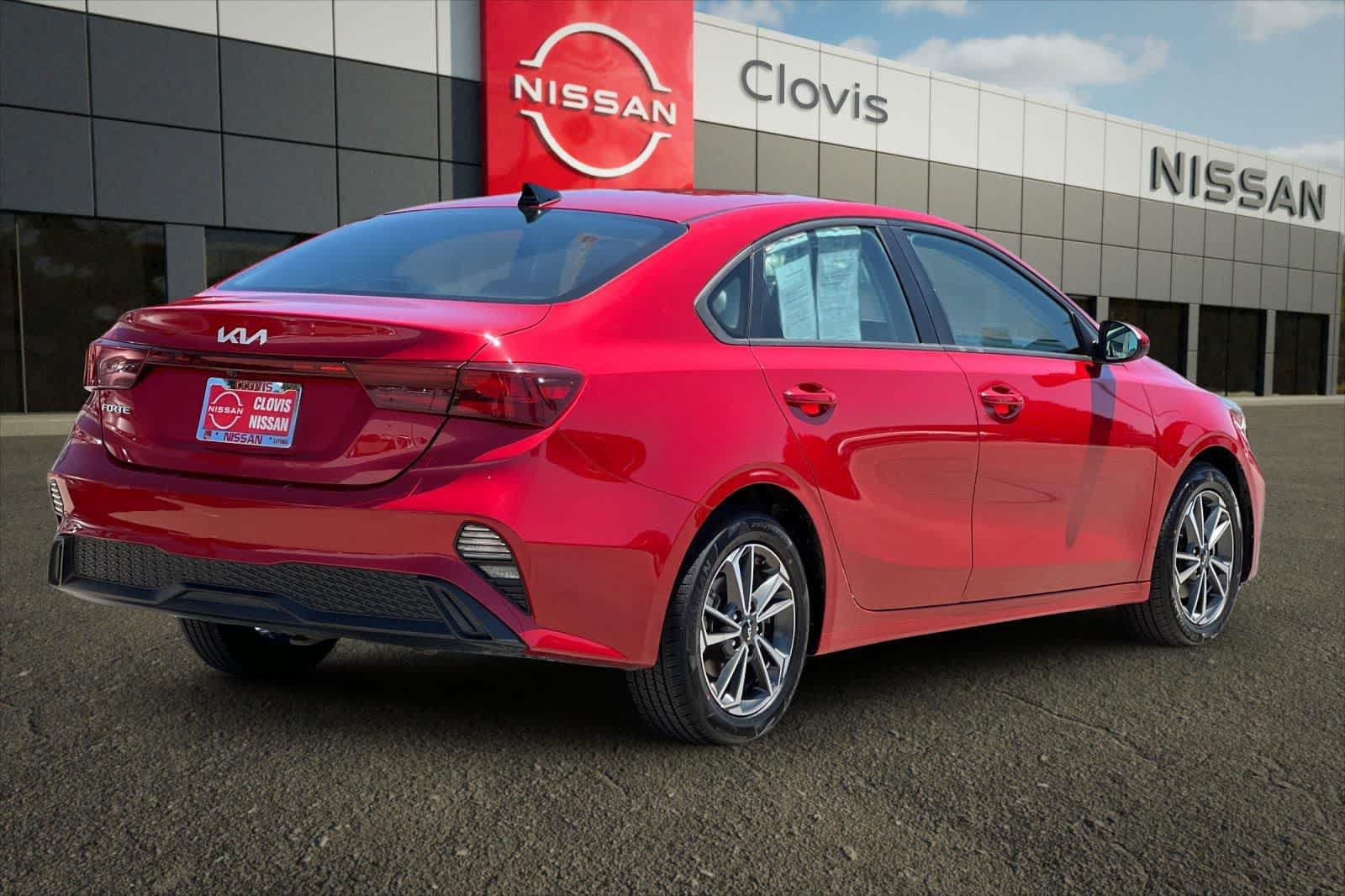 Used 2023 Kia Forte LXS FWD image 3