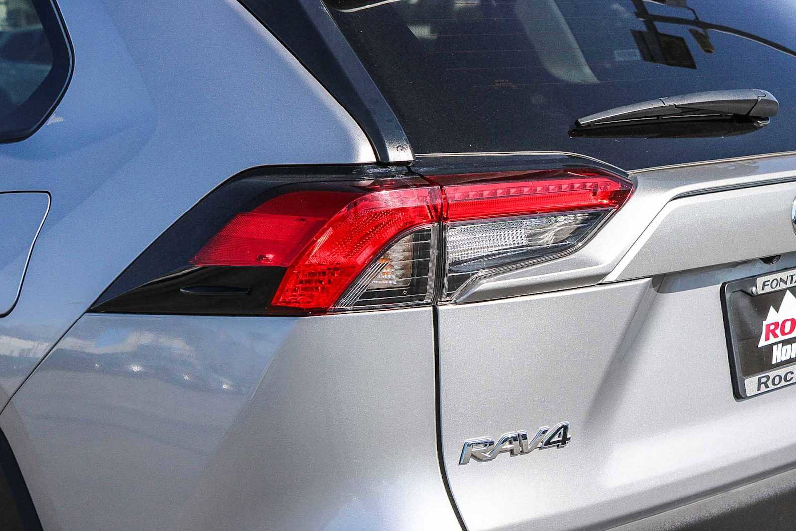 Used 2024 Toyota RAV4 LE image 7