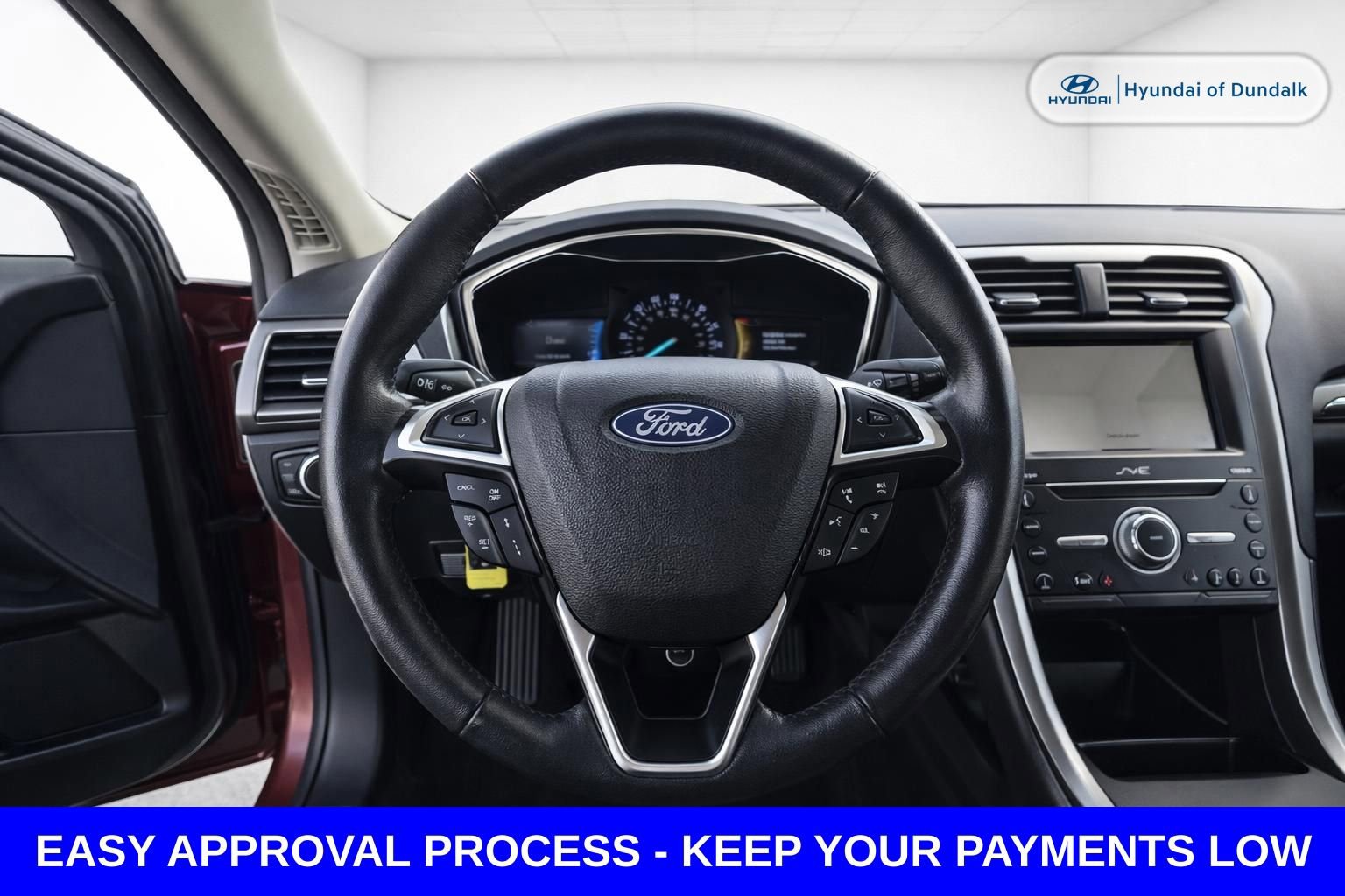 Used 2019 Ford Fusion SEL FWD image 11