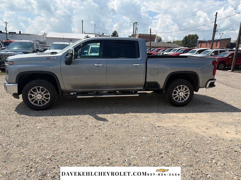 Used 2025 Chevrolet Silverado 2500 LTZ w/ LTZ Plus Package AWD/4WD image 3