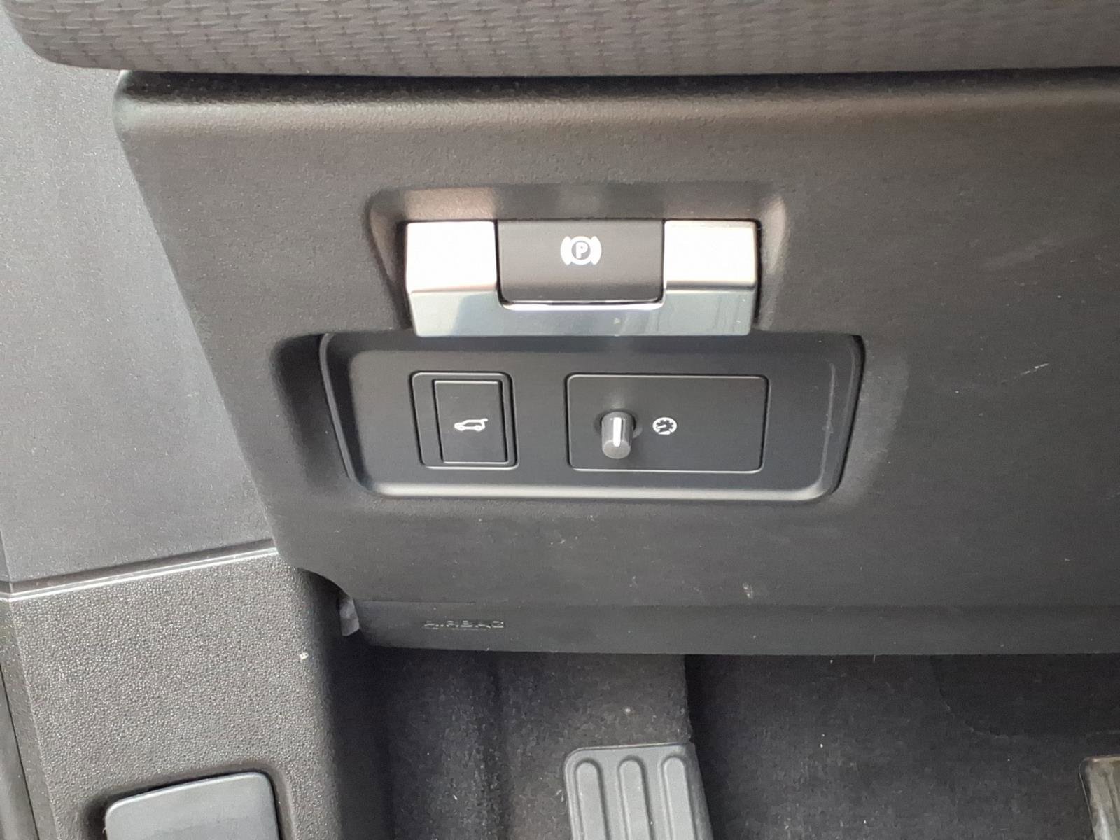 Used 2020 Land Rover Range Rover Evoque S AWD/4WD image 21