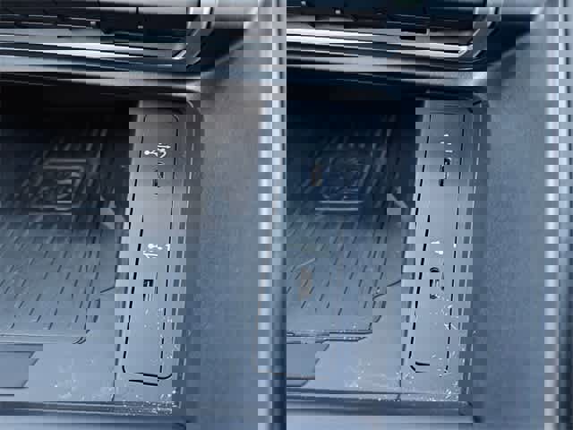 Used 2025 Audi Q3 2.0T Premium w/ Convenience Package image 30