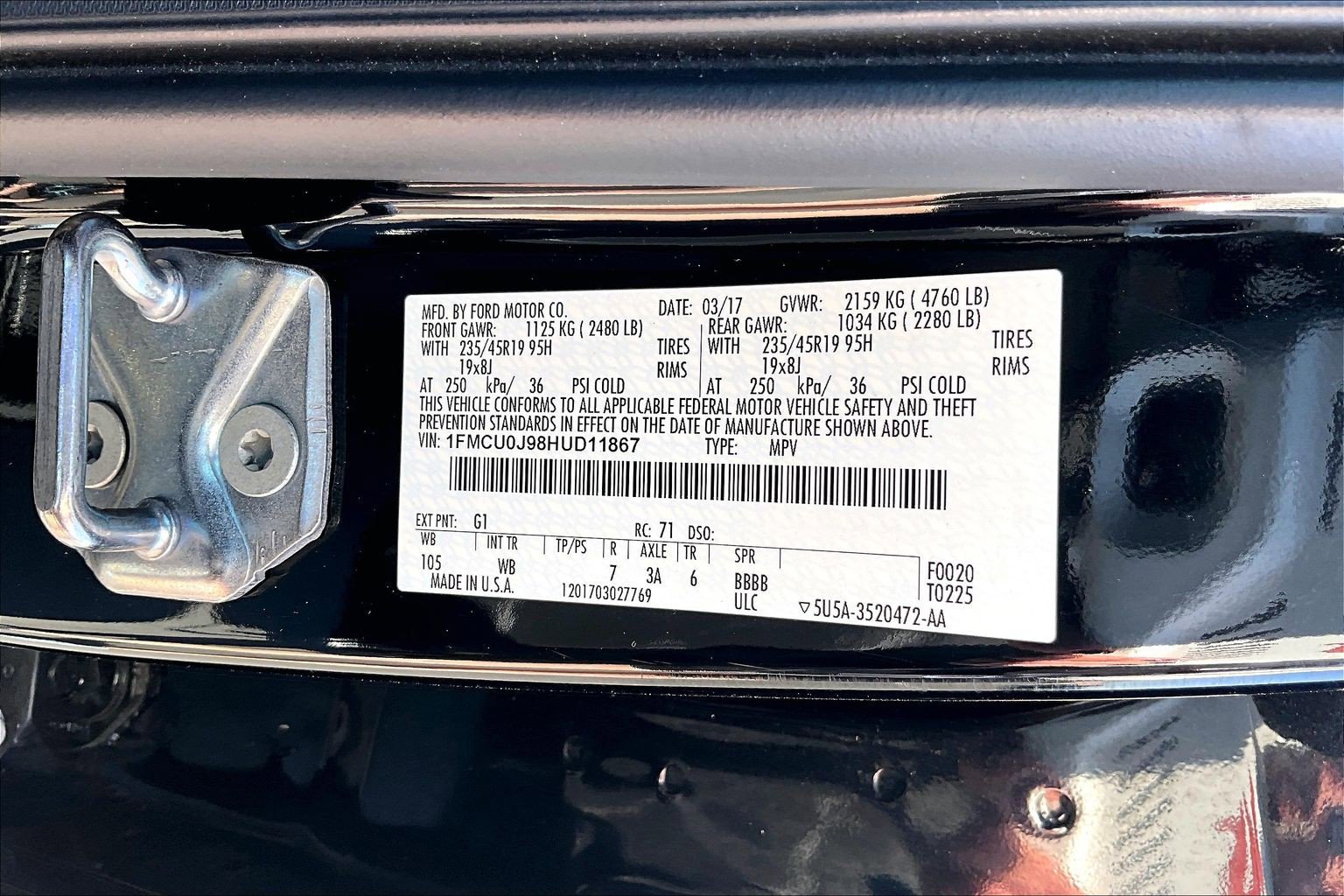 Used 2017 Ford Escape Titanium image 27