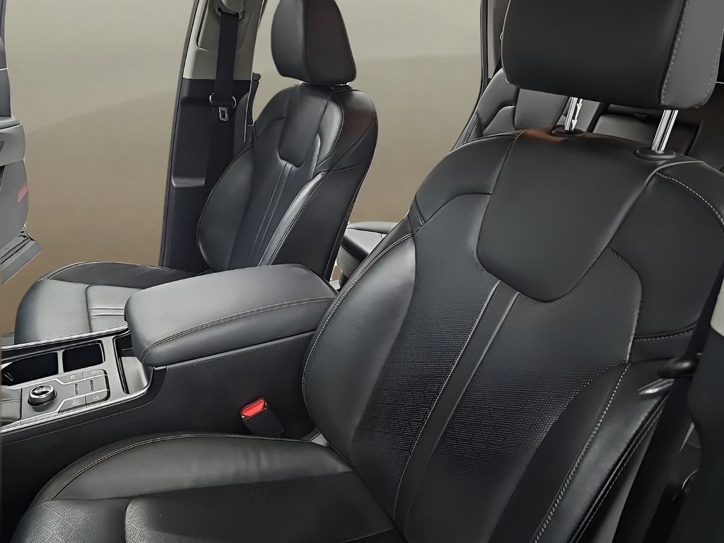 Used 2021 Kia Sorento S FWD image 13