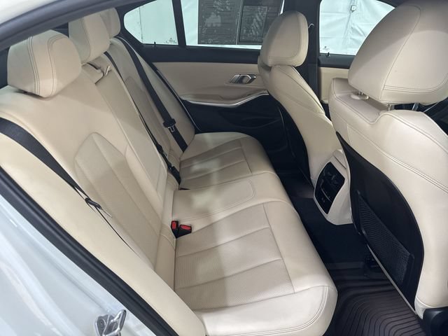 Used 2023 BMW 330i Sedan w/ Premium Package RWD image 28