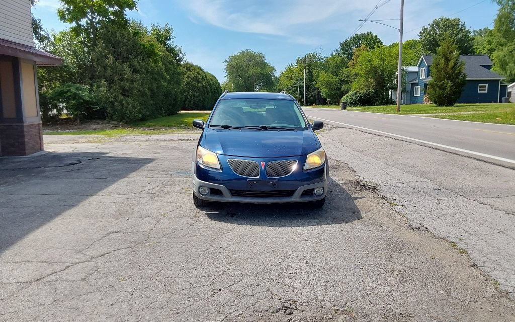Used 2005 Pontiac Vibe w/ Power Group Value Package FWD image 4
