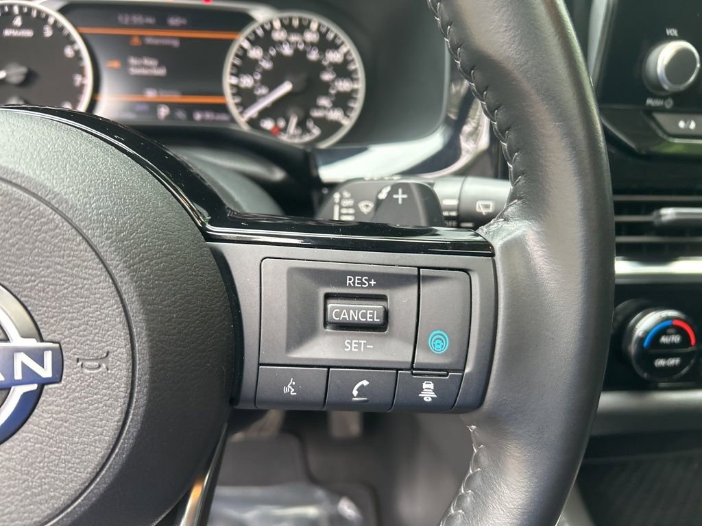 Used 2023 Nissan Pathfinder SV w/ SV Premium Package AWD/4WD image 22