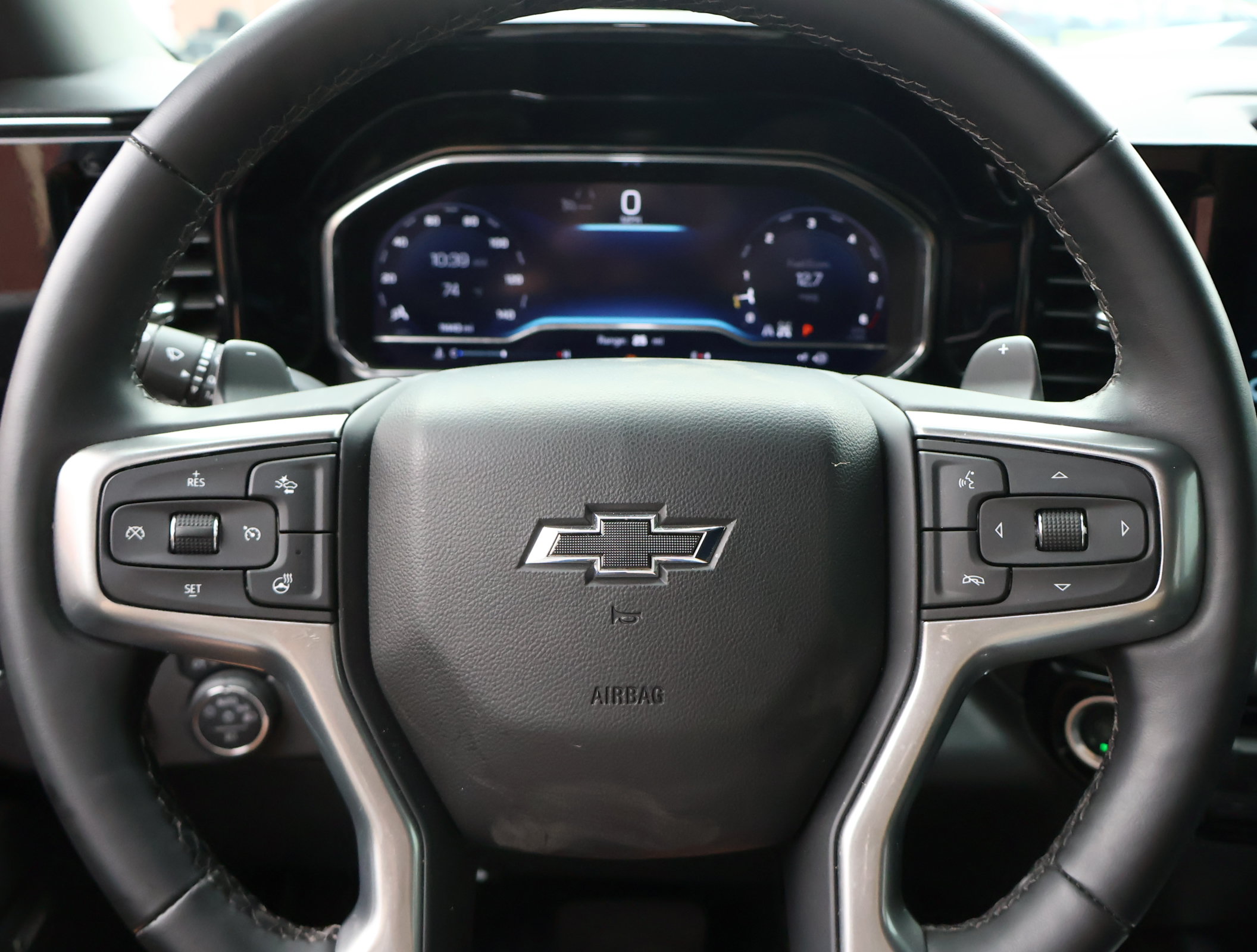 Used 2025 Chevrolet Silverado 1500 LT Trail Boss w/ Convenience Package II AWD/4WD image 14