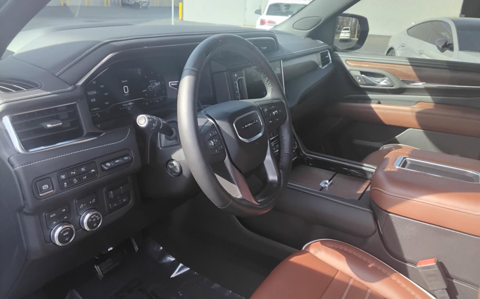 Used 2024 GMC Yukon Denali Ultimate image 16