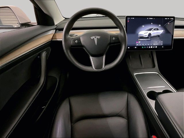 Used 2023 Tesla Model 3 Standard Range RWD image 5