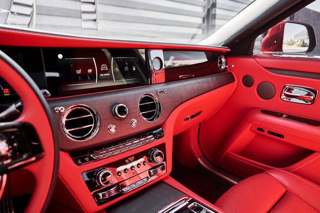 Used 2024 Rolls-Royce Ghost AWD/4WD image 61