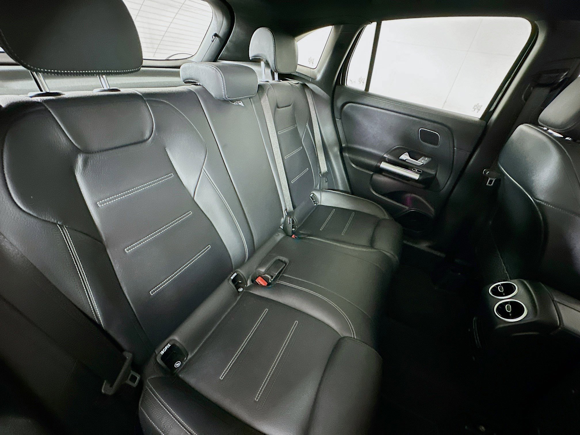 Used 2024 Mercedes-Benz GLA 35 AMG 4MATIC image 28