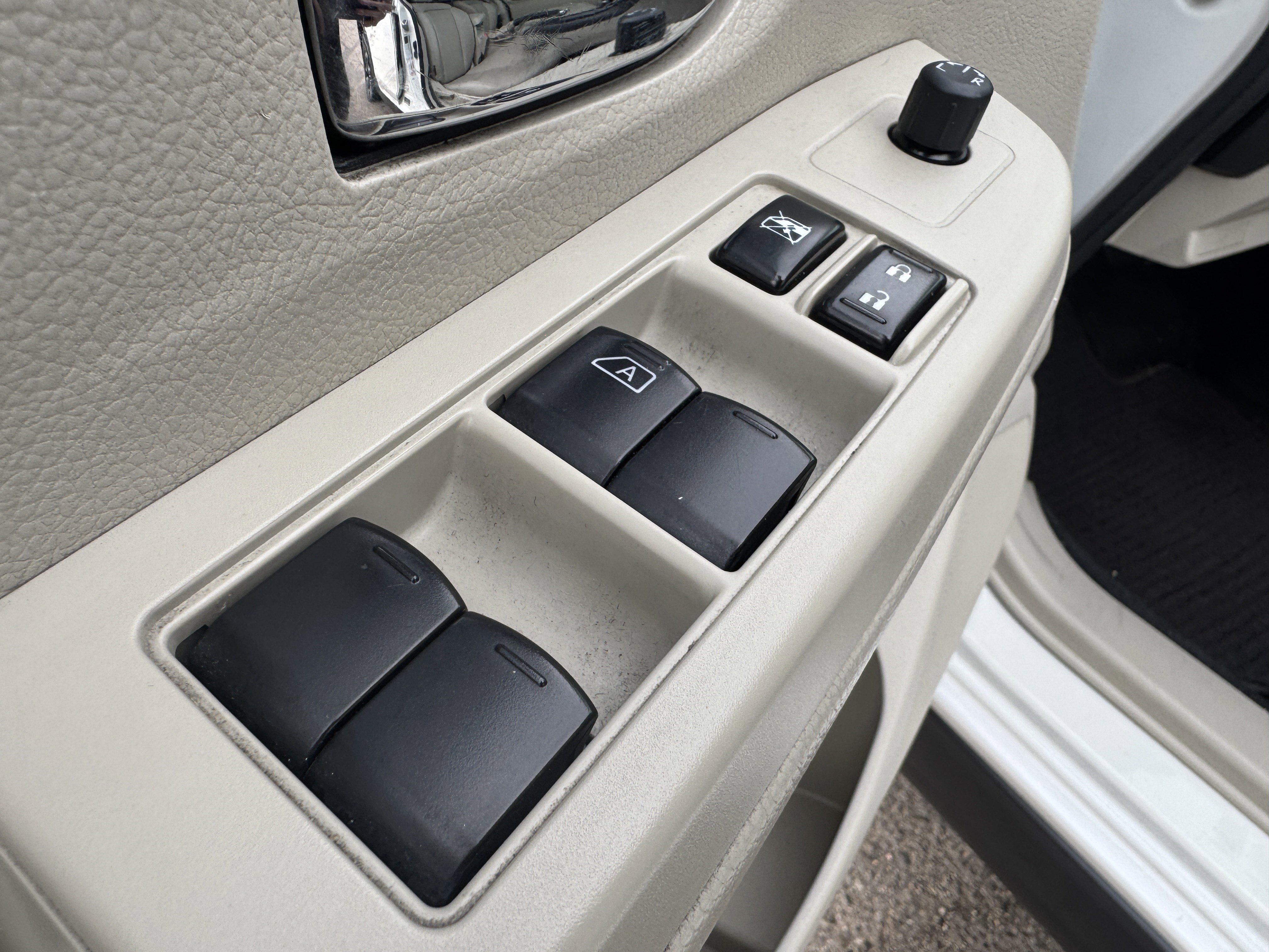 Used 2014 Subaru Crosstrek 2.0i Limited image 10