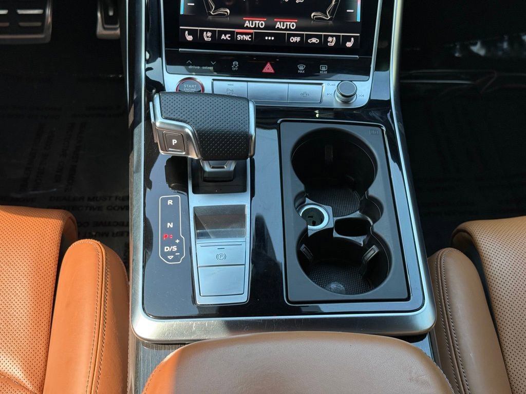 Used 2021 Audi RS Q8 w/ Carbon Optic Package AWD/4WD image 16